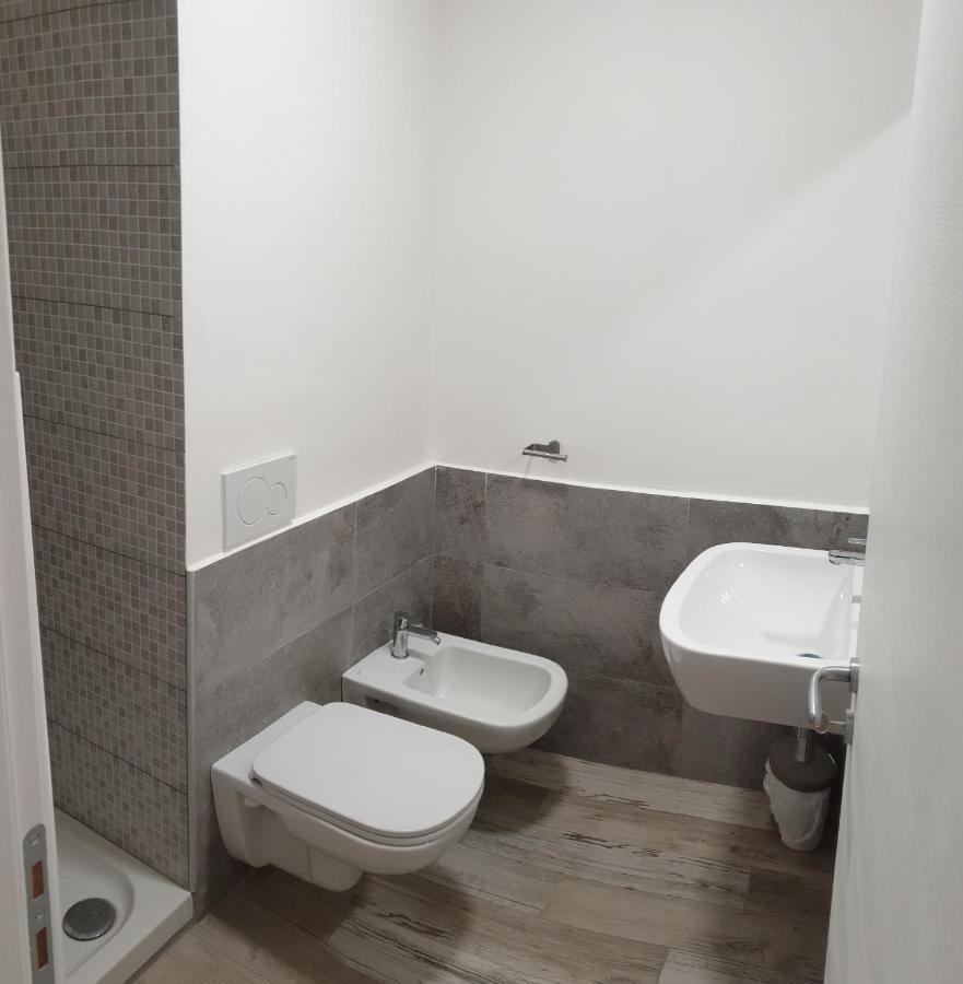 Camera Doppia con Letti Singoli con Bagno Privato Esterno