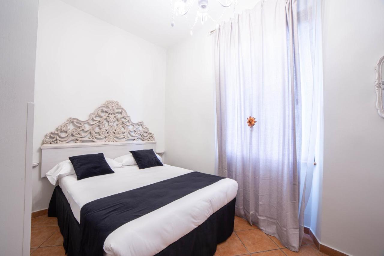 Budget Double Room,1067765440:JPEG