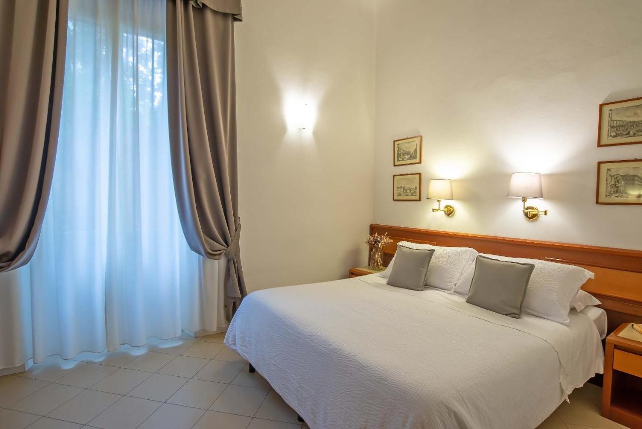 Double or Twin Room,1335328898:JPEG