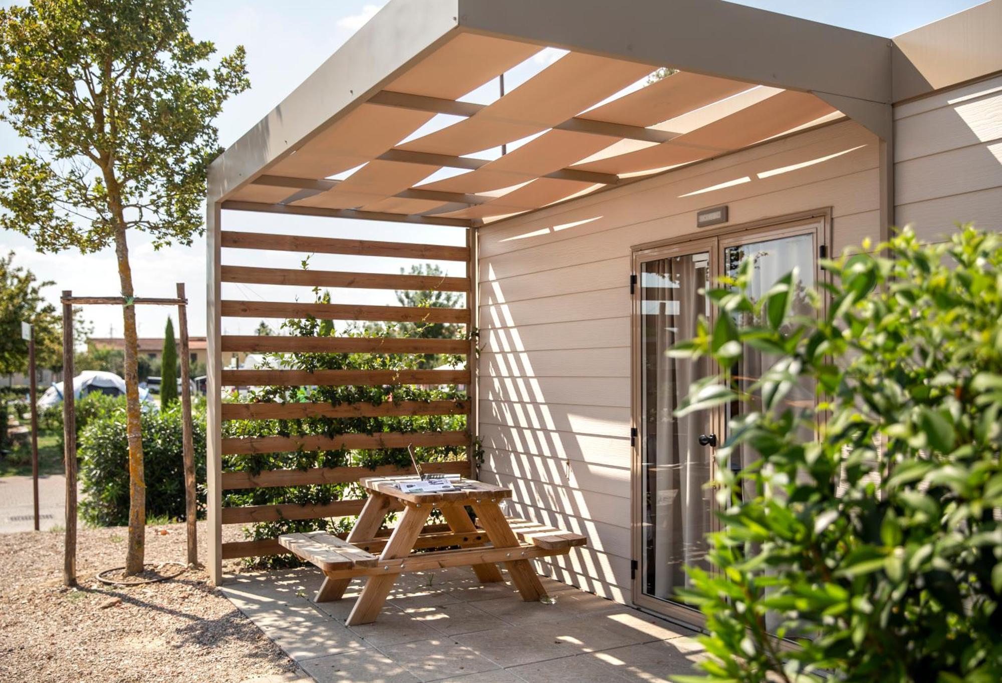 Deluxe Bungalow