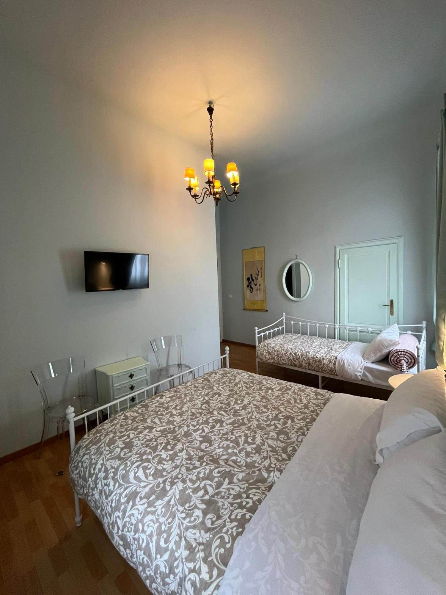 Triple Room Private Bathroom