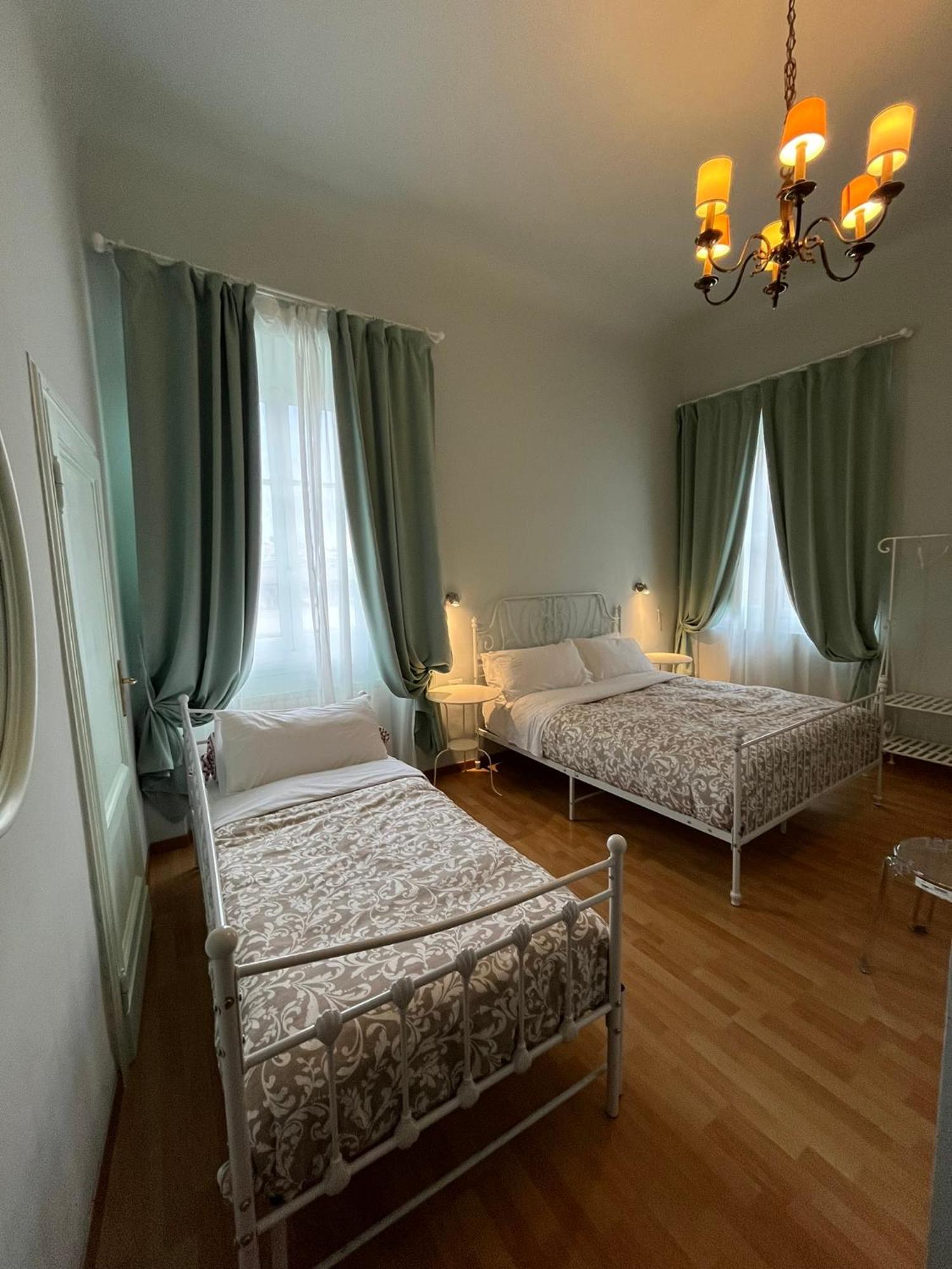 Triple Room Private Bathroom