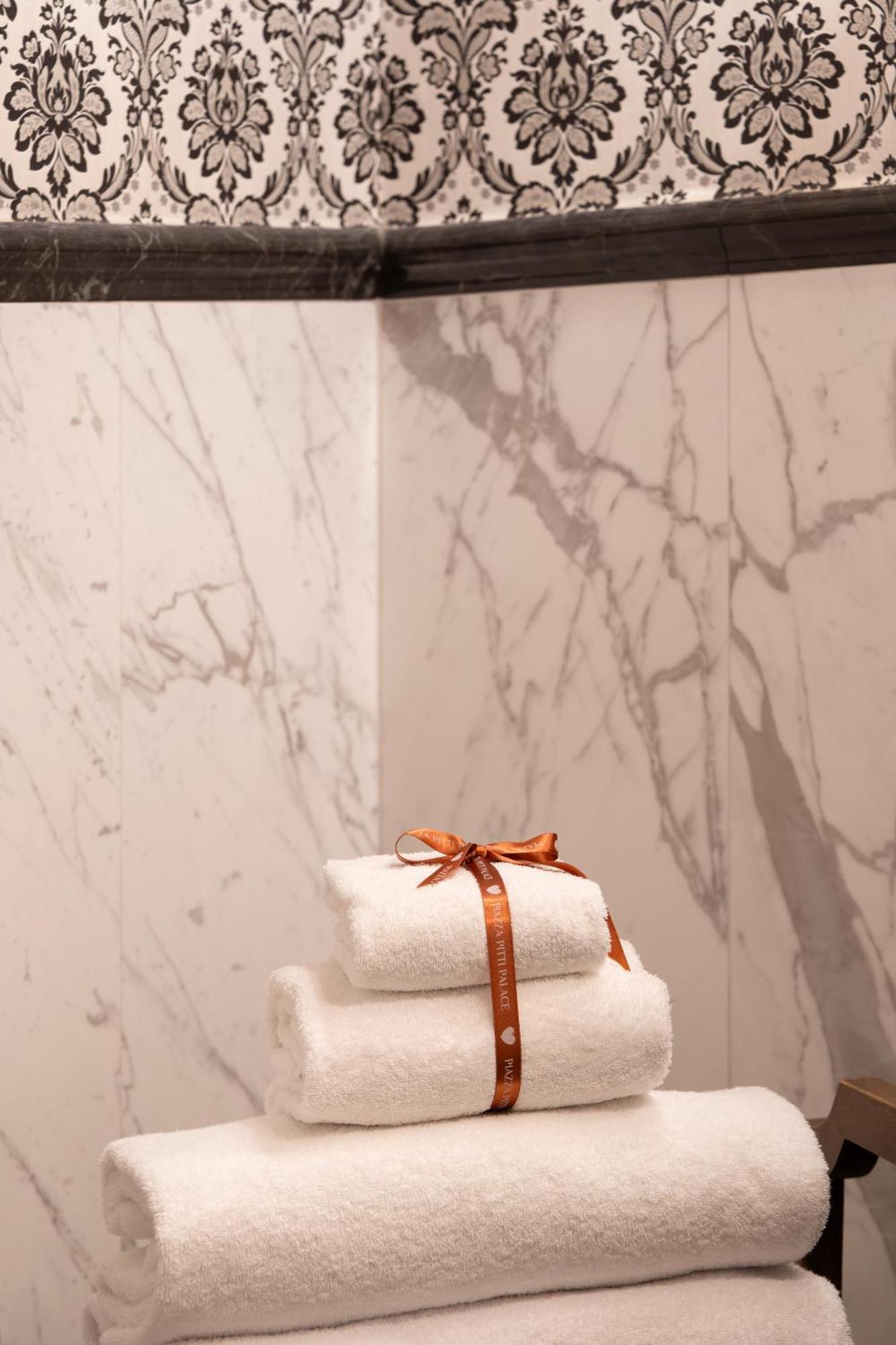 King Suite Whirlpool