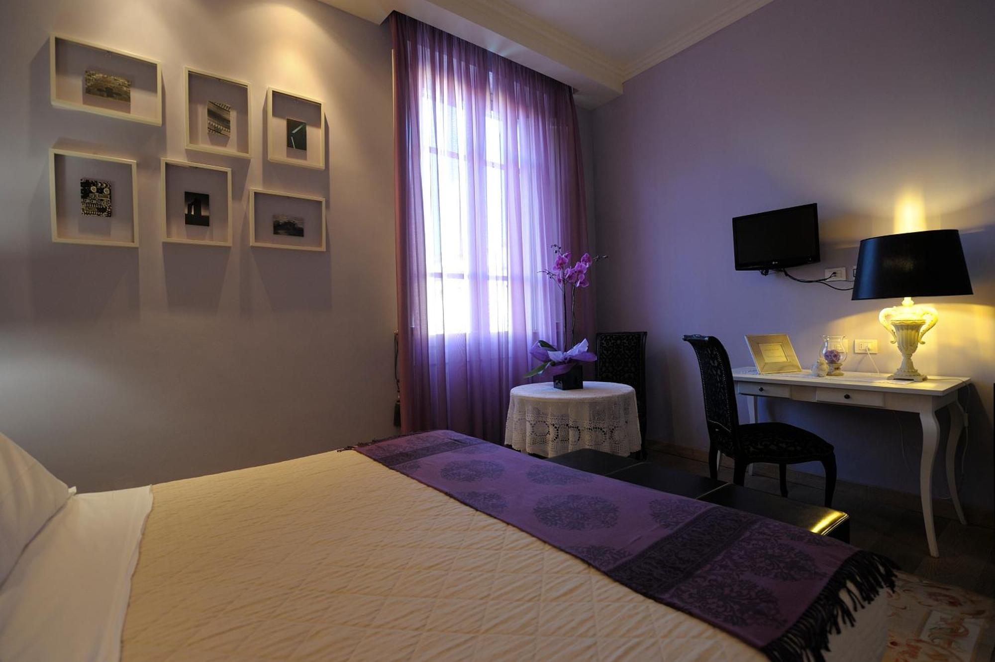 Double Room View Separate Building