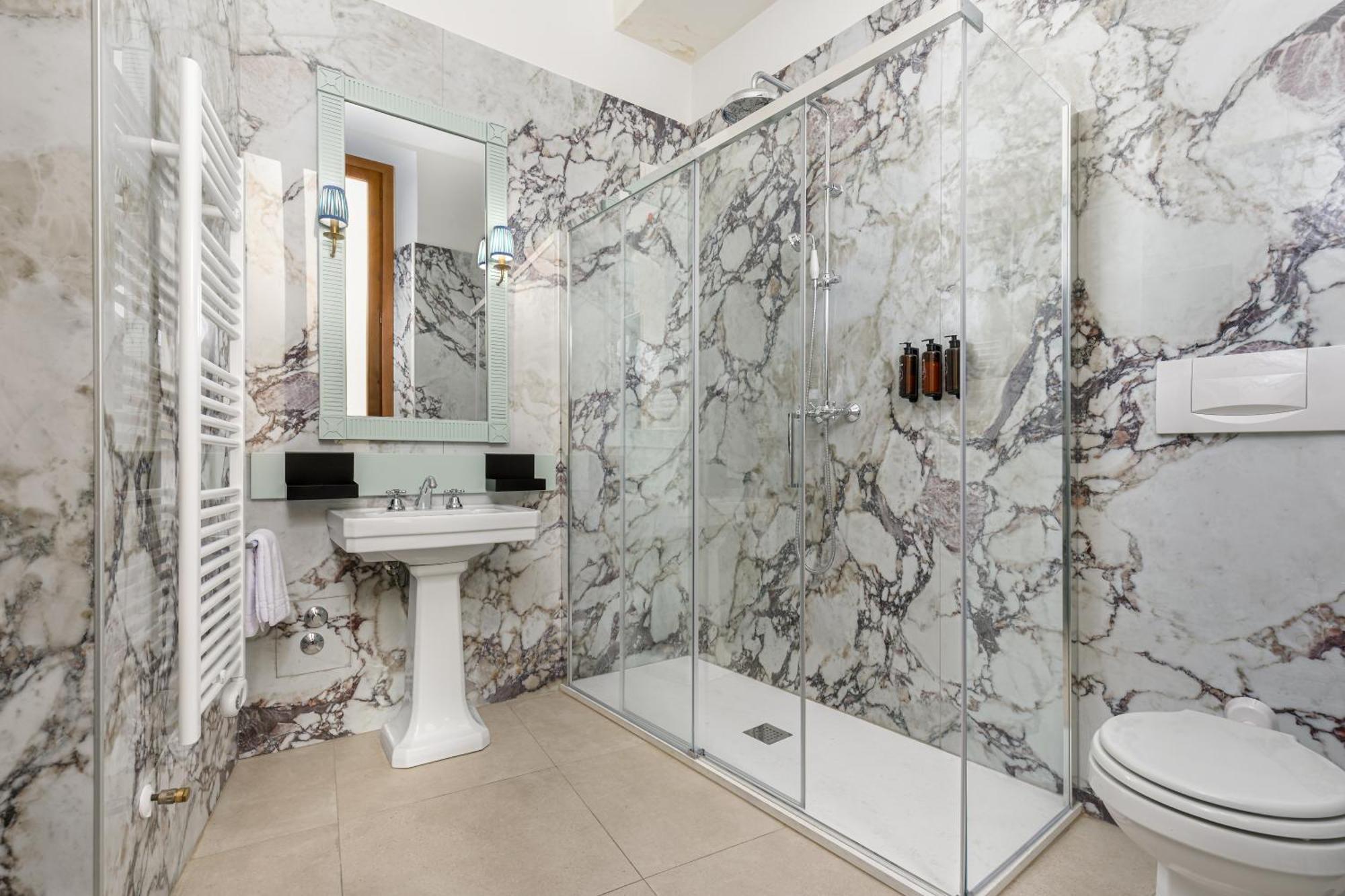 Camera Standard Matrimoniale/Doppia con Letti Singoli