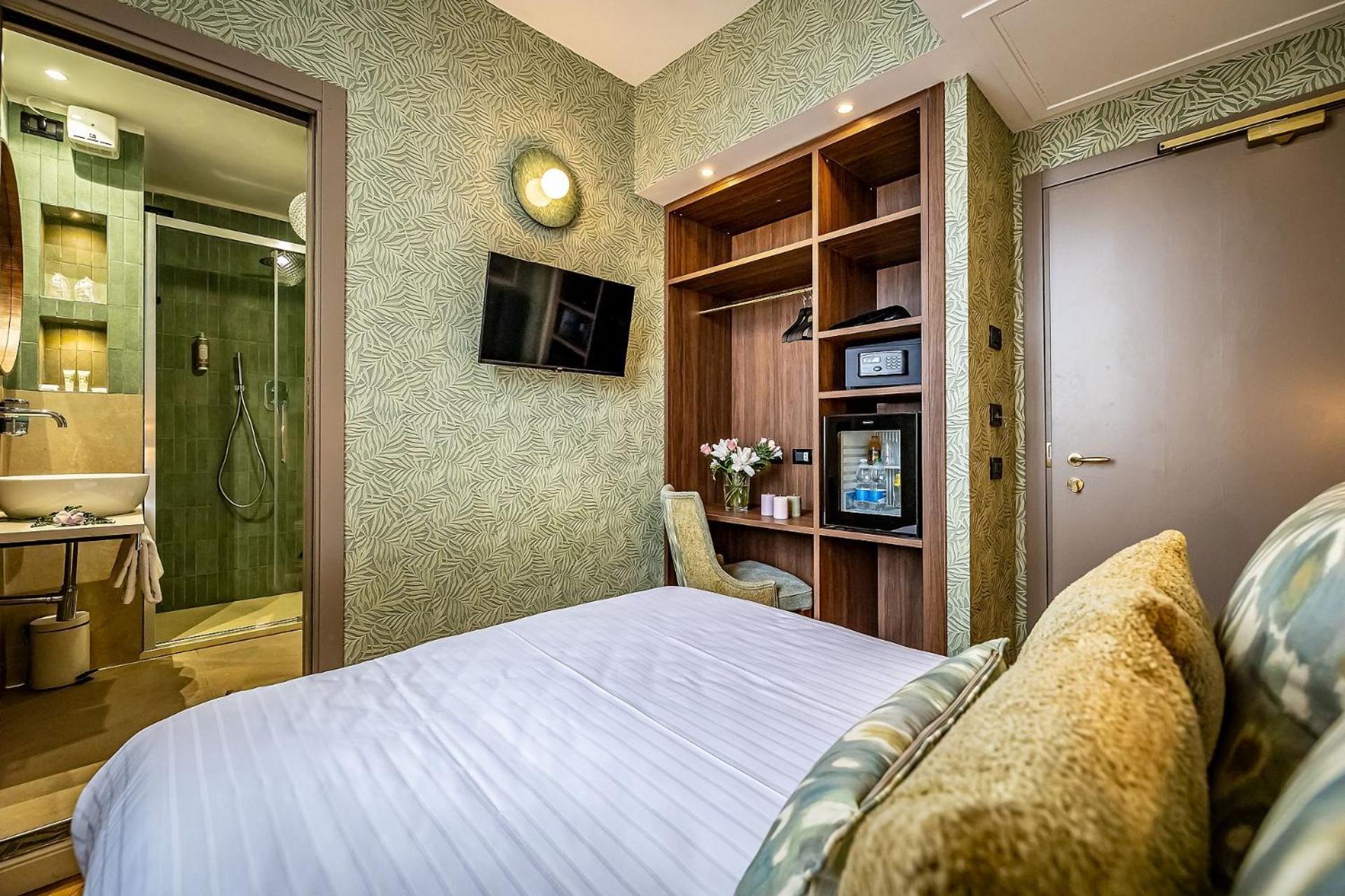 Superior Single Room