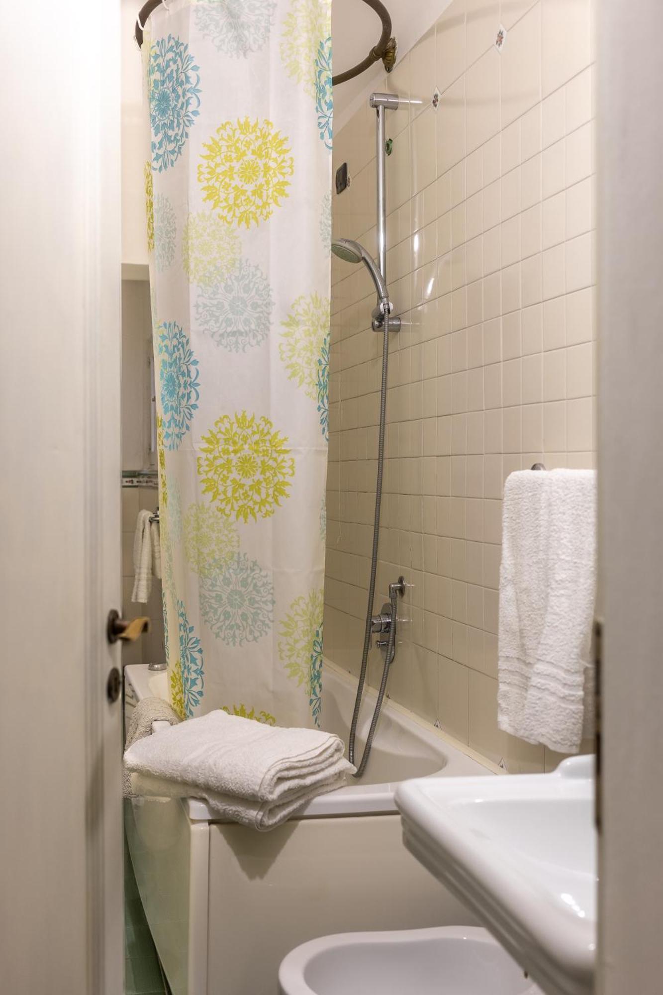 Large Double or Twin Room