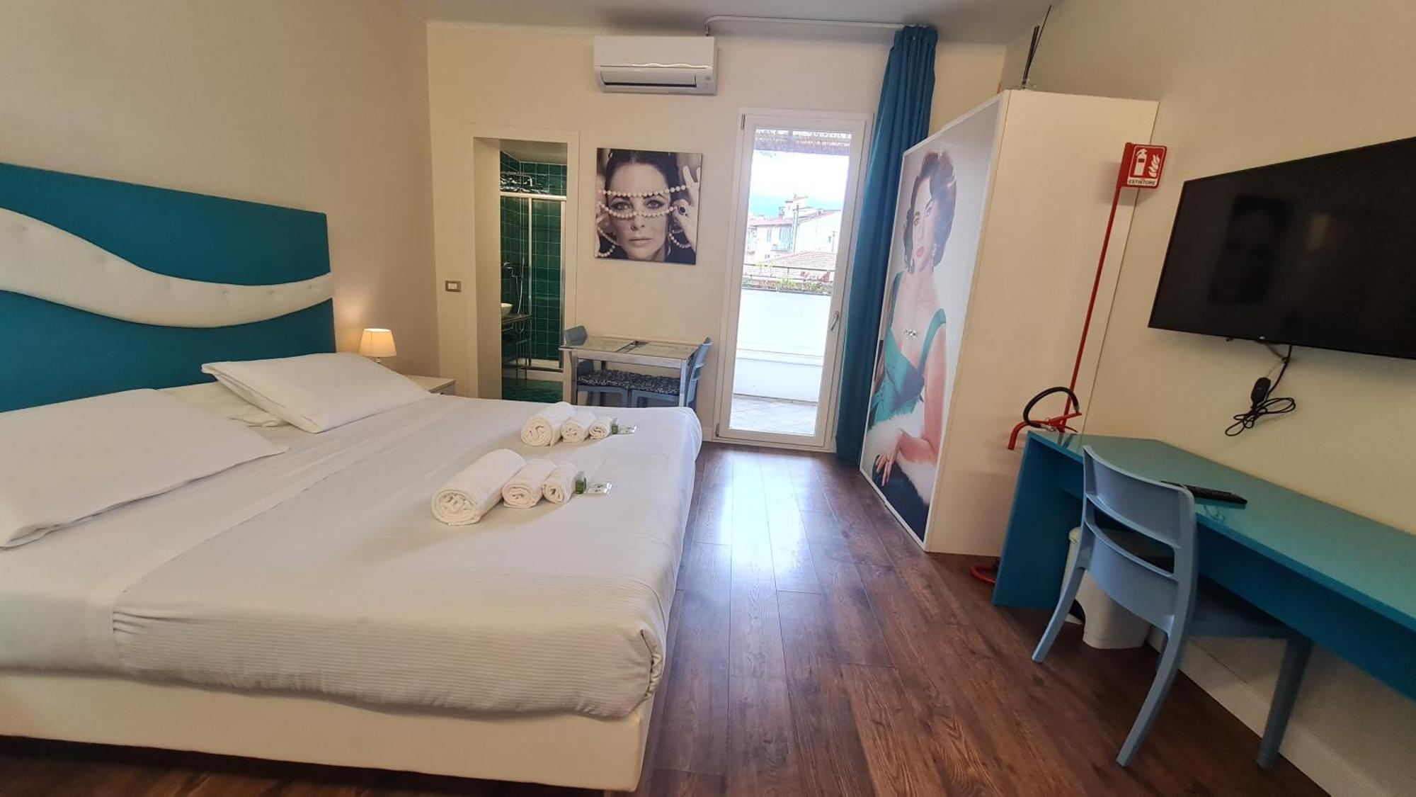 Triple Room Terrace