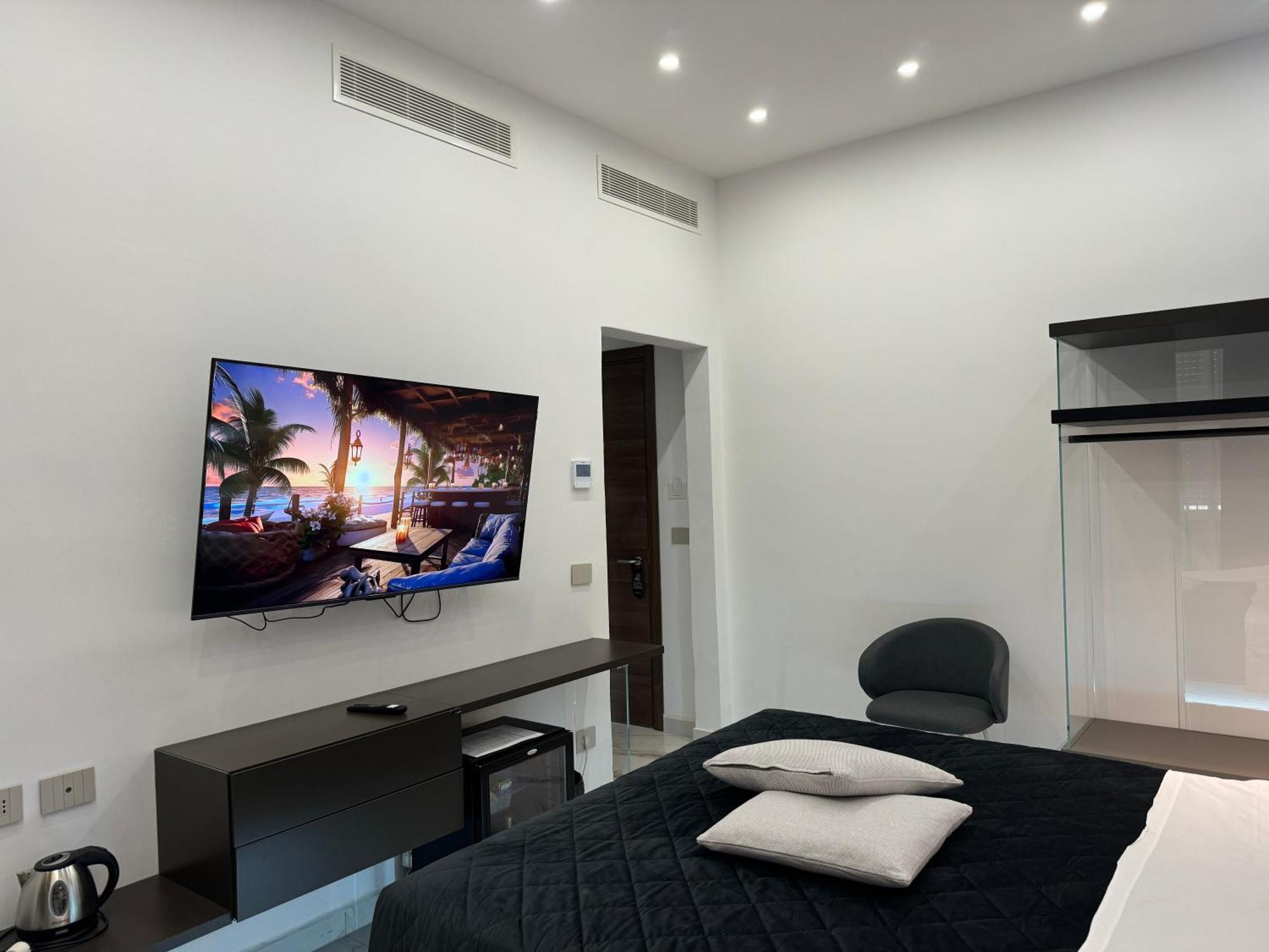 Deluxe Suite Spa Bath