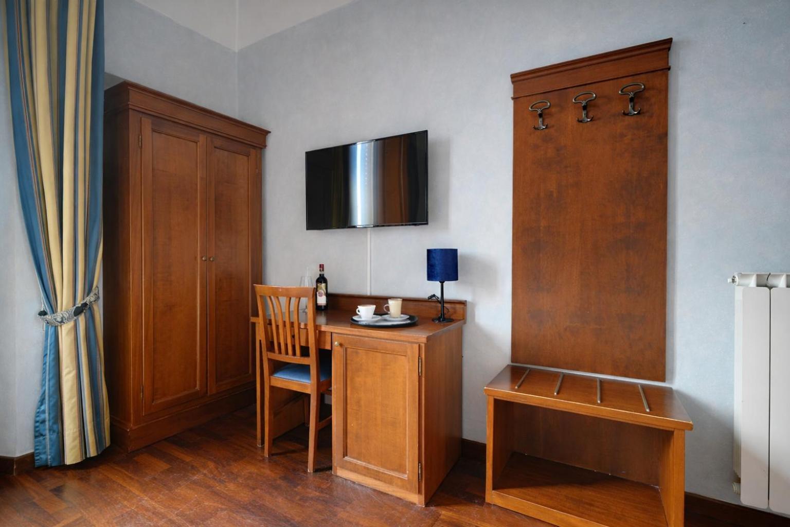 Double or Twin Room Cathedral view