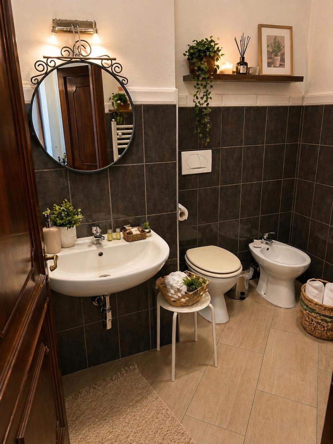 Single Room Private Bathroom