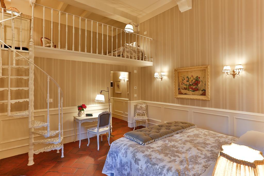 Double Room Split Level