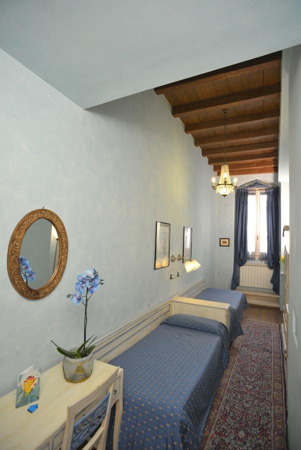 Twin Room with Private Bathroom,615206835:JPEG