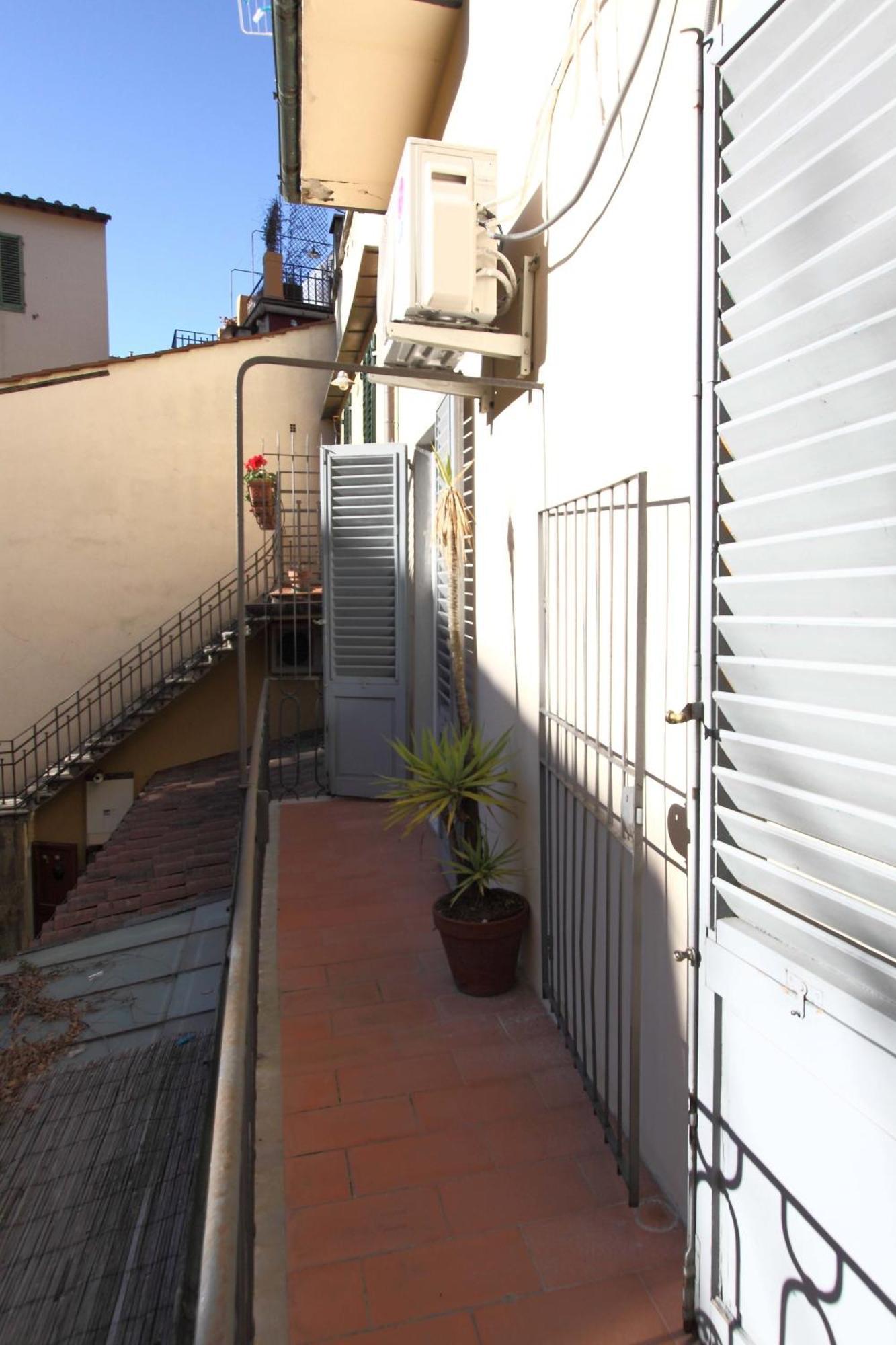 Camera Matrimoniale/Doppia con Letti Singoli con Balcone
