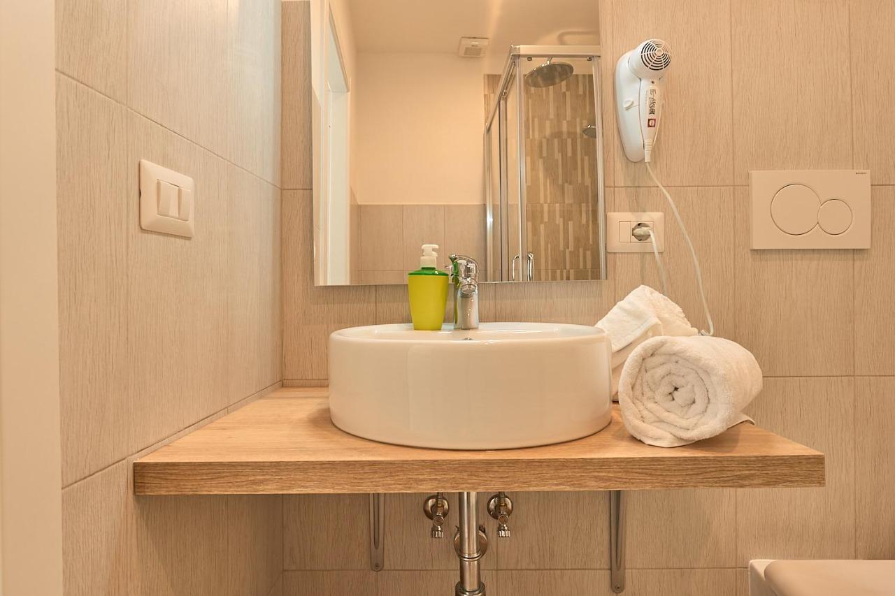Camera Matrimoniale con Bagno Privato