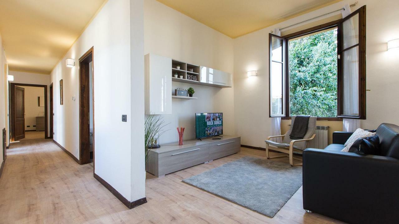 Appartamento con 3 Camere da Letto