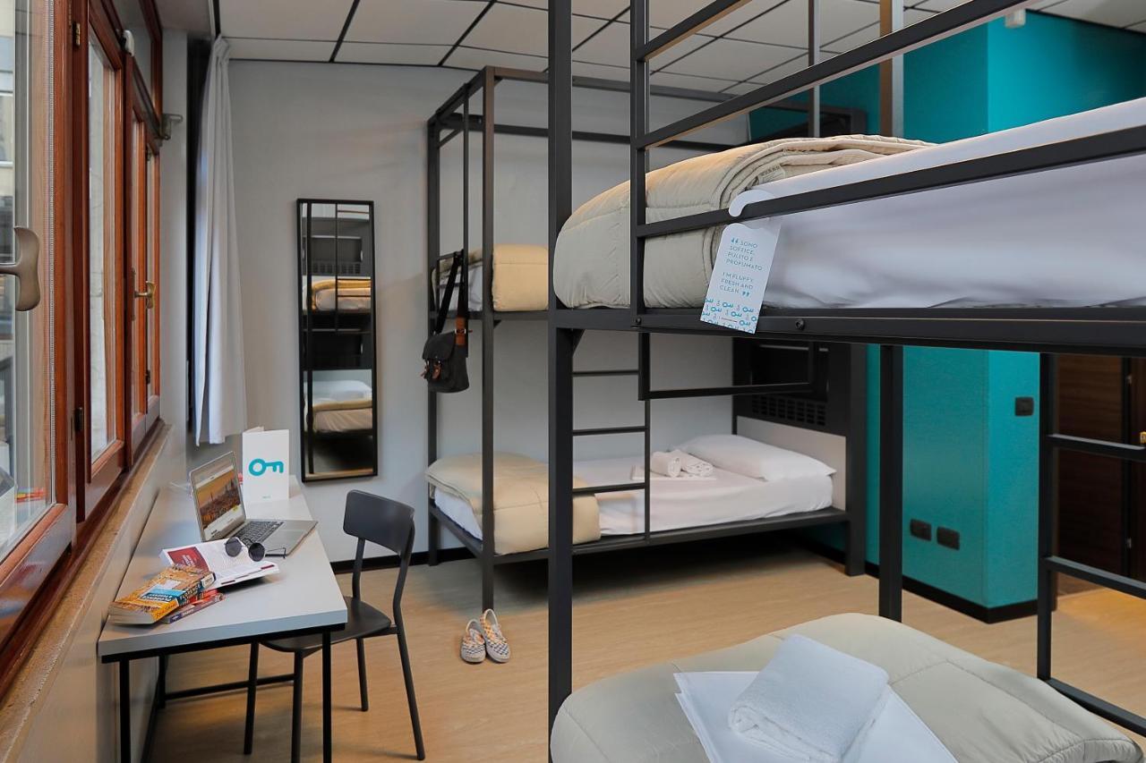 Twin Room,1552057288:JPEG
