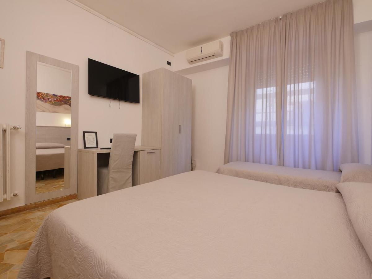 Triple Room,994073566:JPEG