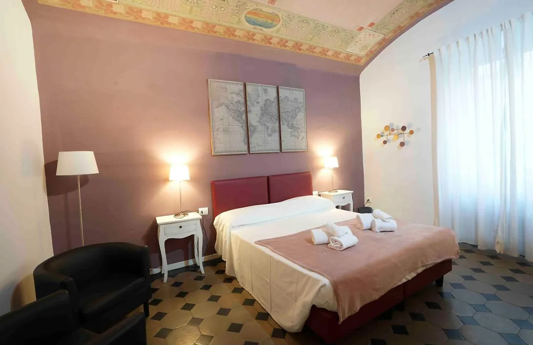 Locanda dei Poeti Rooms&Apartments-1