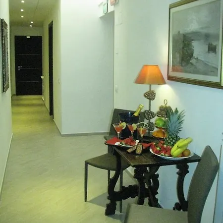 Hotel Enza-3
