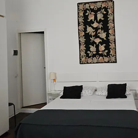 Lucretia House-3