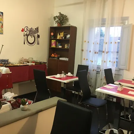 Mia Palace-3
