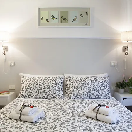 Piccarda Bed And Breakfast-3