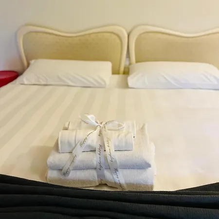 Bed & Bed Peterson-3