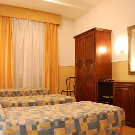 Hotel Ascot-2